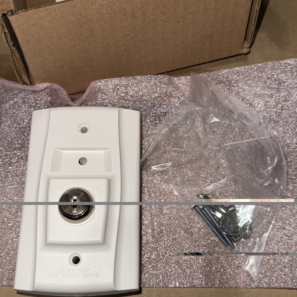 System Sensor RTS151KEY, Remote Duct Fire Alarm Test Station - Picture 2 of 2